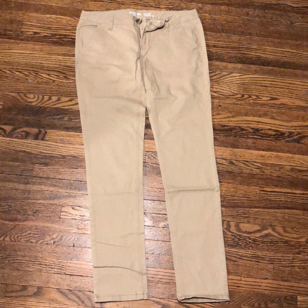 Sale 🏷‼️‼️
Mossimo skinny pants